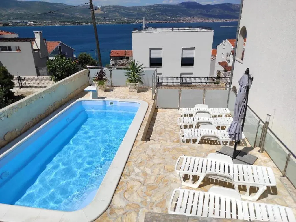 Apartments Sollis Trogir